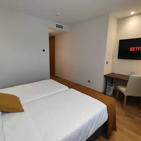 Alda Ruta Castilla *